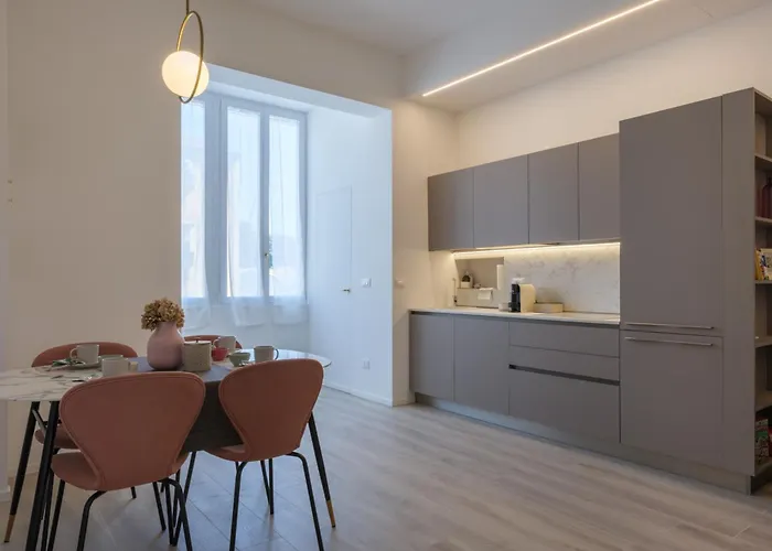 House Station 55 * 볼로냐