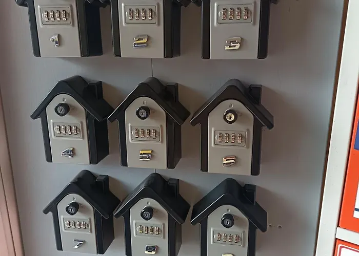 House Station 55 بولونيا